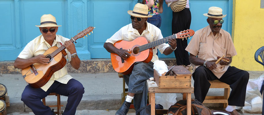 Musicians in Guayaberas